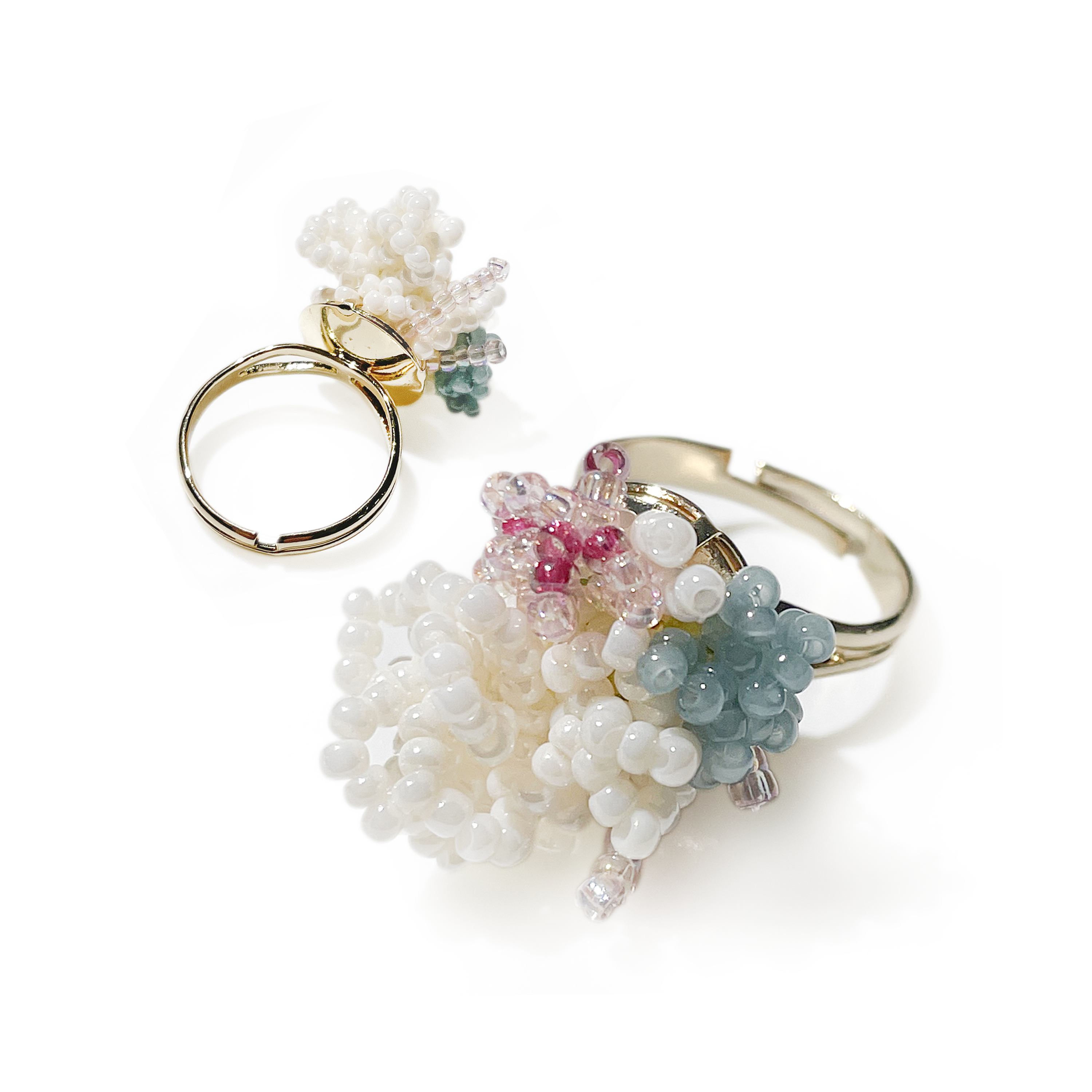 Floral 3D Beaded Ring - Blooming Beauty