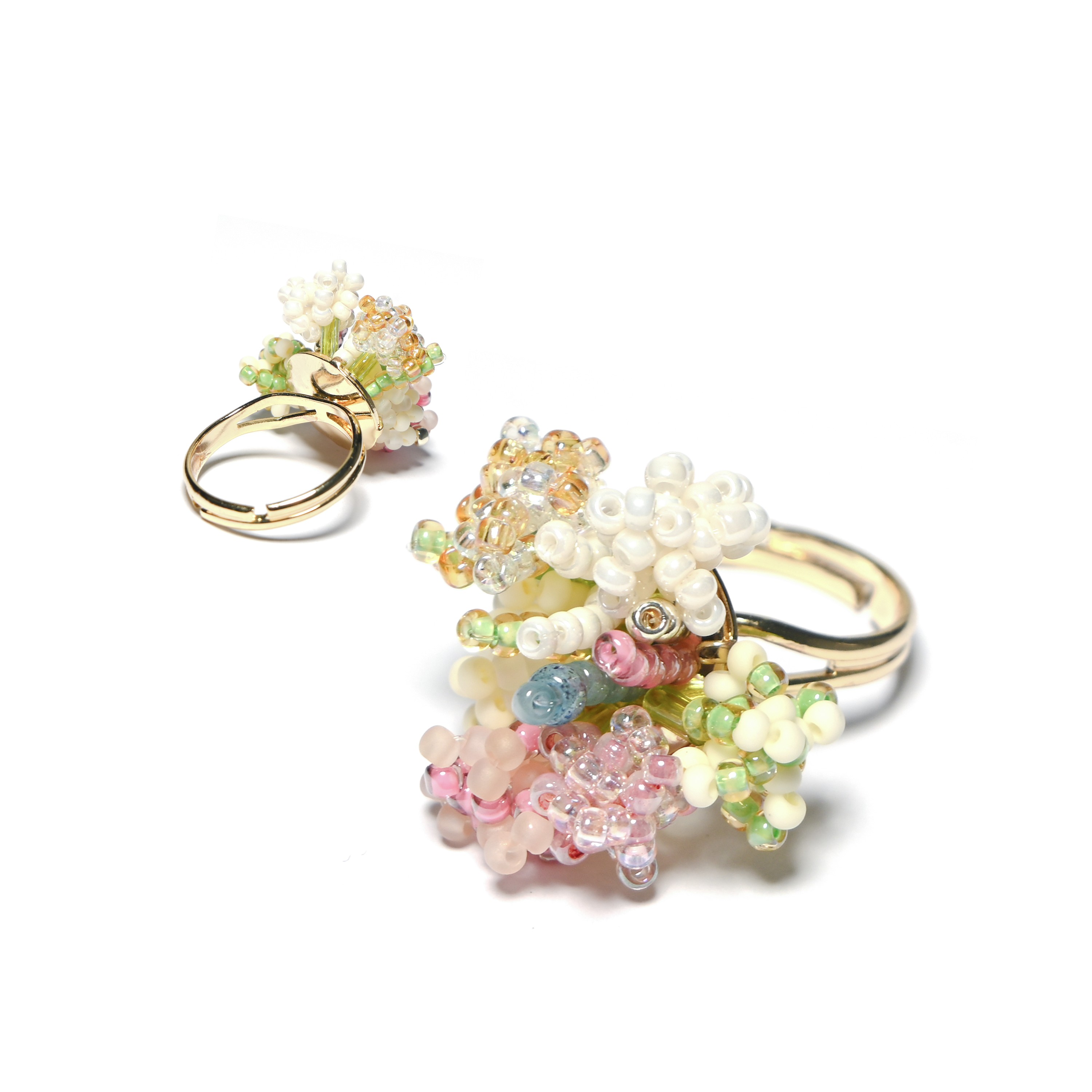 Floral 3D Beaded Ring - Blooming Beauty